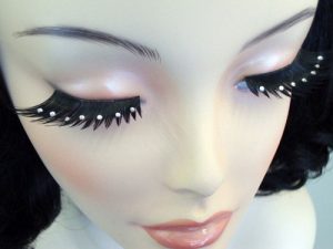 Eyelashes - Black With Crystals