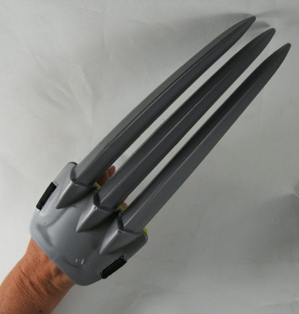 Claws Wolverine Wolf - image Claw-Wolves-600x630 on https://www.abracadabrafancydress.com.au