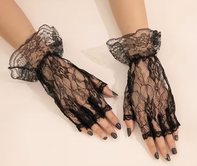 Hairy Wolf Werewolf Monster Hands - image 0f1268c9-c823-4c19-a19a-2bedf0cef327 on https://www.abracadabrafancydress.com.au