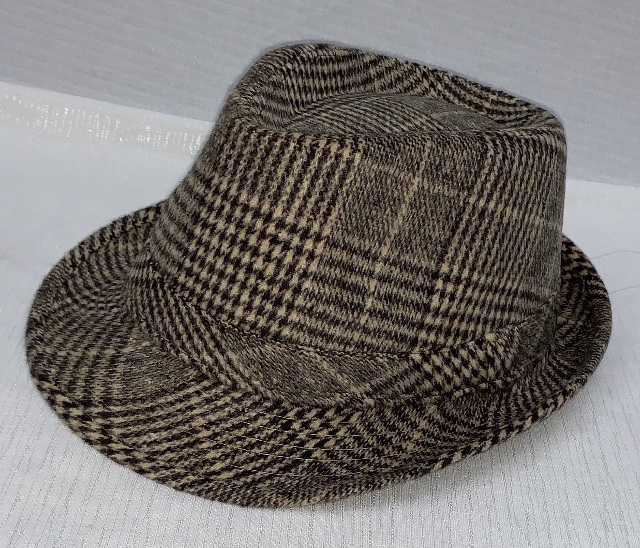 Brown and Cream Chequered Trilby Gangster Hat - Abracadabra Fancy Dress