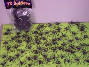 Fake Spiders Creepy Crawly Plastic pk 72 Halloween Scary Props Accessory